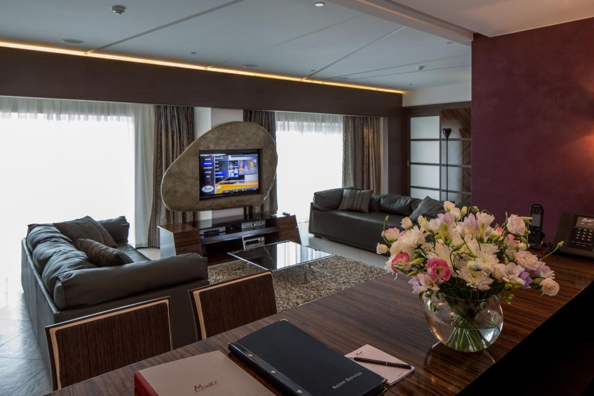 Mirotel Resort And Spa Трускавець Номер фото A suite at the hotel