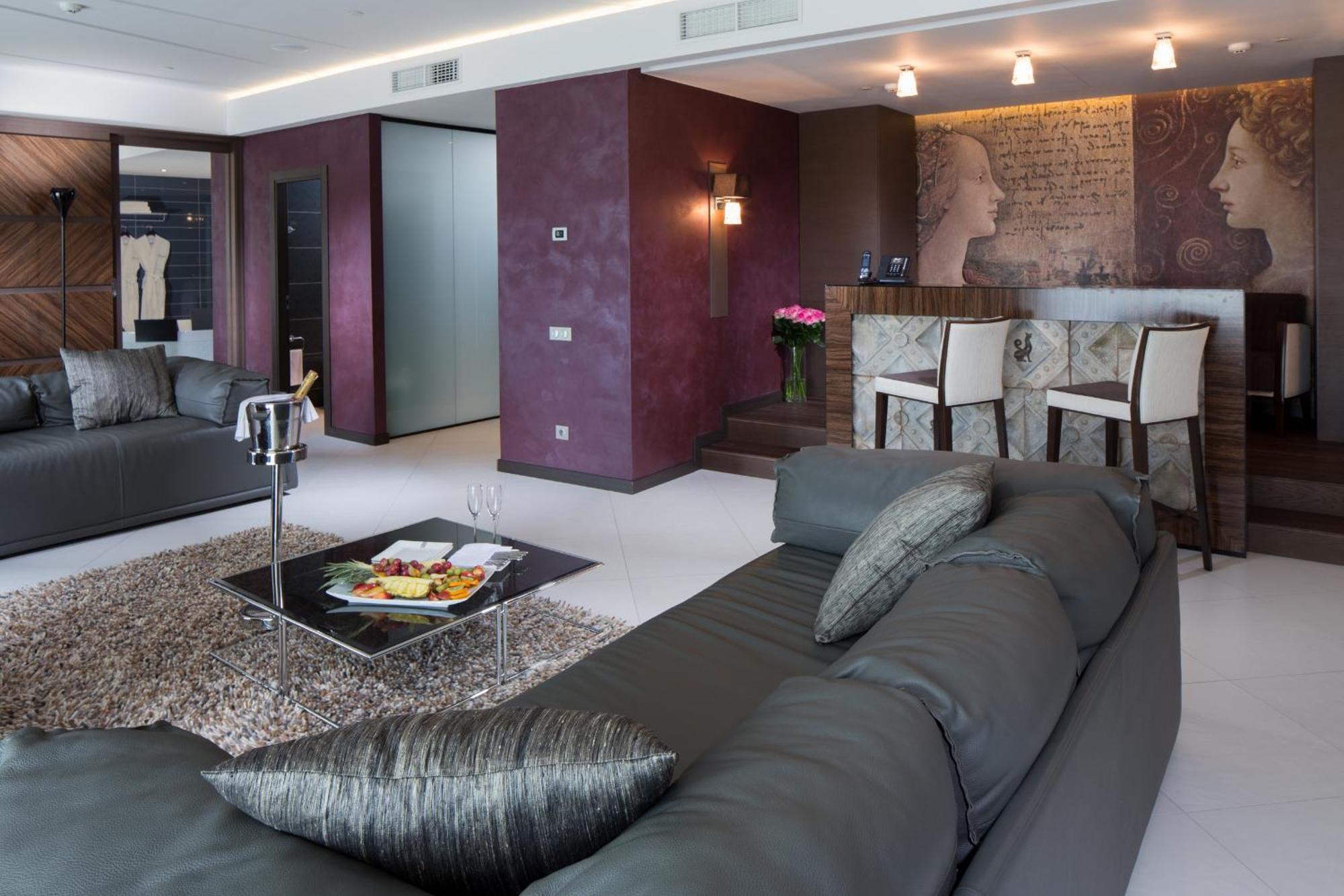 Mirotel Resort And Spa Трускавець Номер фото A penthouse apartment in the complex